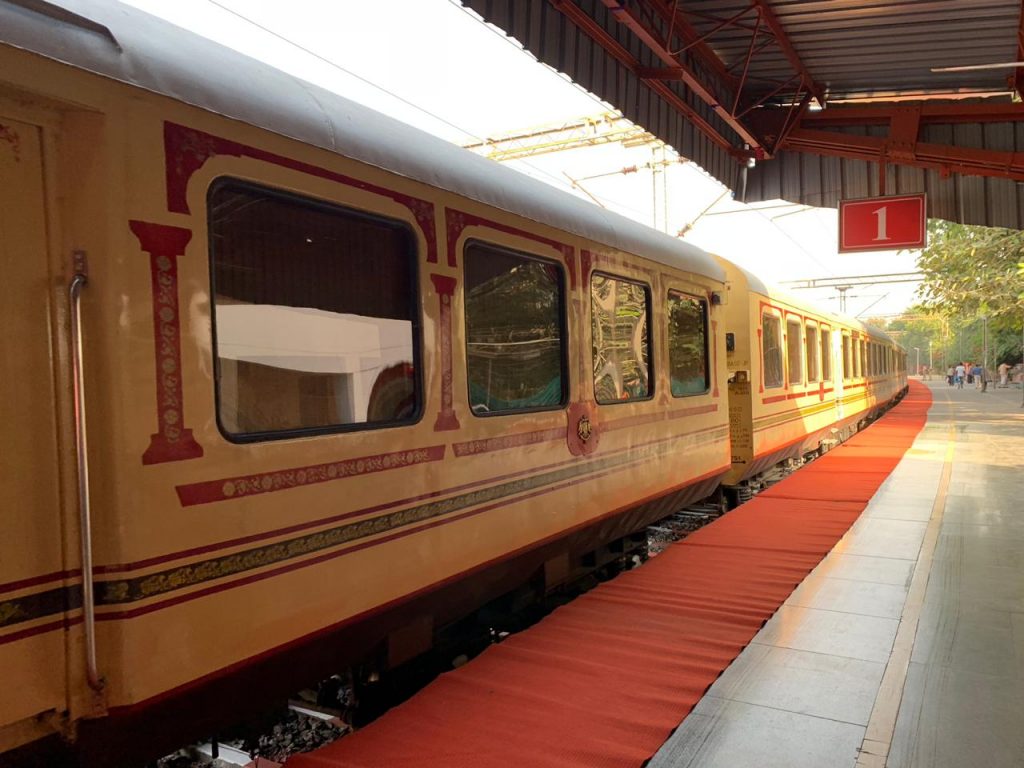 11 Must Things to Do While Travelling with Palace on Wheels Train